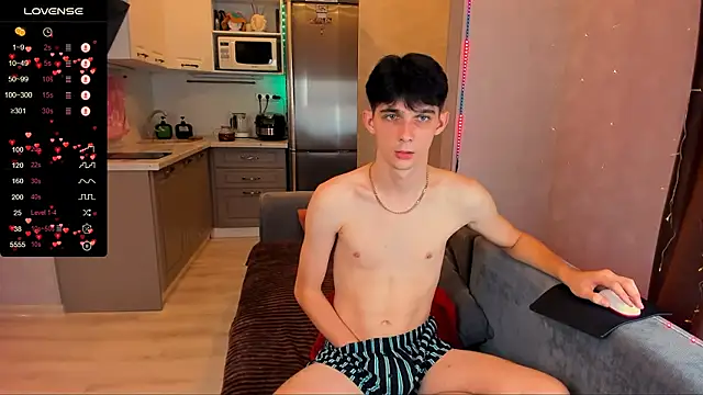 Snapshot of Aaron_Boom chatting on September 26, 2025, 6:12 pm Aaron Boom online show from September 26, 2025, 6:12 pm