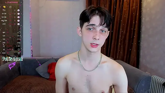 Snapshot of Aaron_Boom chatting on February 13, 2026, 4:25 pm Aaron Boom online show from February 13, 2026, 4:25 pm