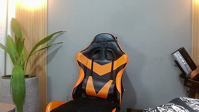 Mr WhiteCock online show from January 11, 2026, 2:27 am