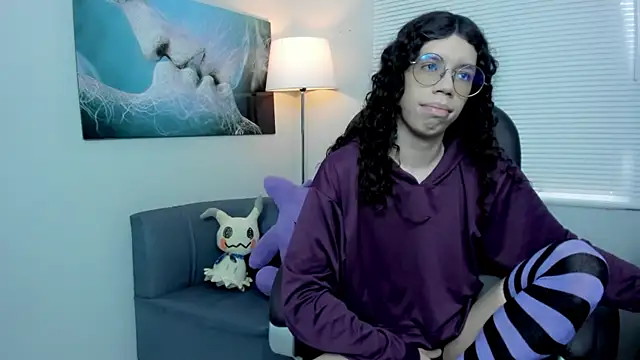 Angel Dust18 online show from December 22, 2025, 4:26 pm