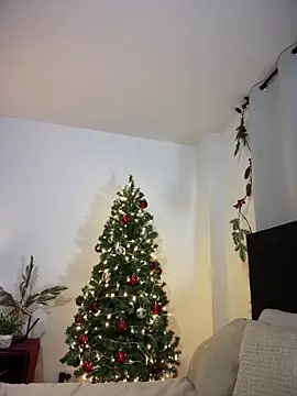 Rae Lil White online show from December 24, 2024, 2:10 am