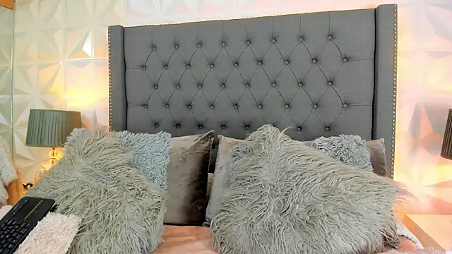 Snapshot of sarah_salis_ chatting on January 16, 2025, 9:40 pm sarah salis online show from January 16, 2025, 9:40 pm