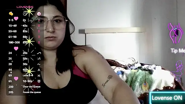 imsohornydacom online show from February 19, 2025, 7:16 pm