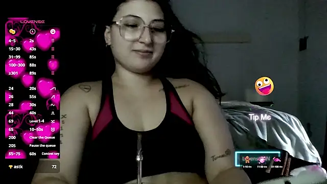 imsohornydacom online show from March 7, 2025, 9:17 pm