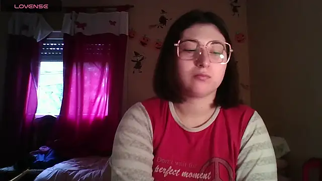 imsohornydacom online show from November 7, 2025, 3:34 pm