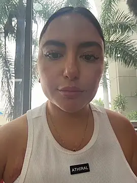 sukhakunis1 online show from November 24, 2025, 5:01 pm