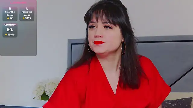 Snapshot of BellaHillss chatting on February 14, 2025, 8:21 am BellaHillss online show from February 14, 2025, 8:21 am