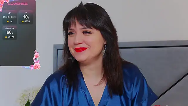 Snapshot of BellaHillss chatting on February 17, 2025, 7:58 am BellaHillss online show from February 17, 2025, 7:58 am