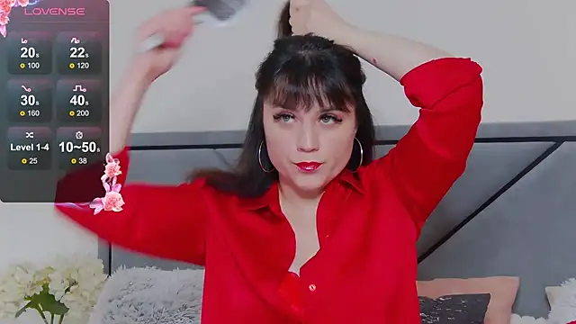 Snapshot of BellaHillss chatting on March 17, 2025, 8:07 am BellaHillss online show from March 17, 2025, 8:07 am