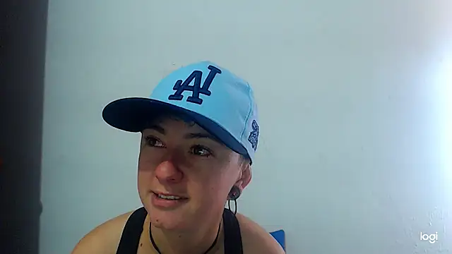 tomboyblue online show from December 3, 2024, 2:49 pm