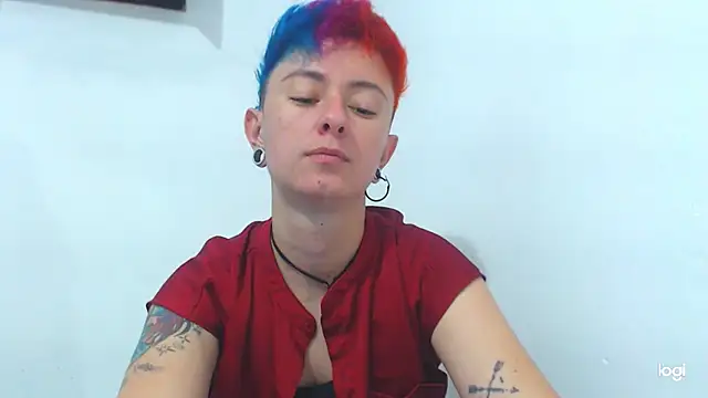 tomboyblue online show from December 12, 2024, 8:43 pm