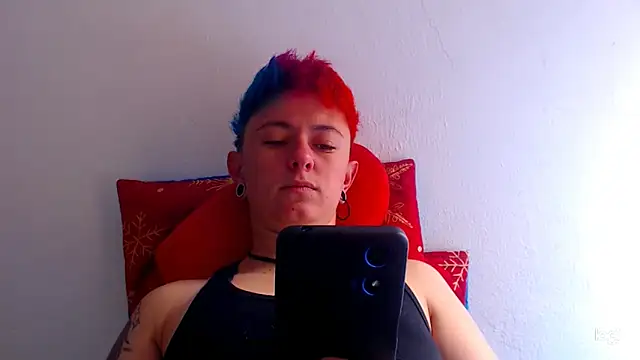 tomboyblue online show from December 13, 2024, 4:16 pm