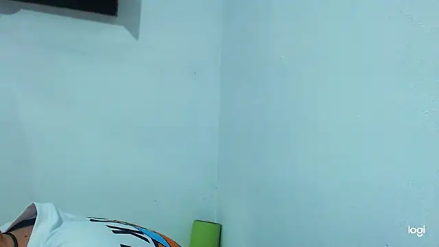 tomboyblue online show from December 17, 2024, 11:27 pm