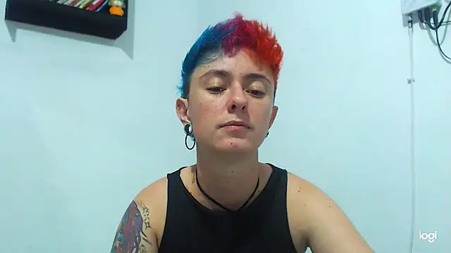 tomboyblue online show from December 21, 2024, 2:19 am