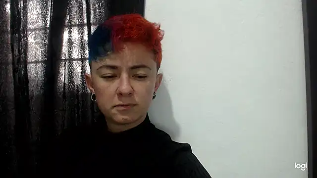 tomboyblue online show from December 27, 2024, 9:43 pm