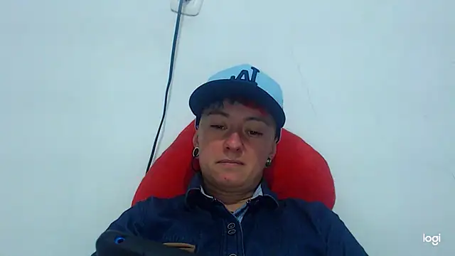 tomboyblue online show from December 31, 2024, 5:40 pm