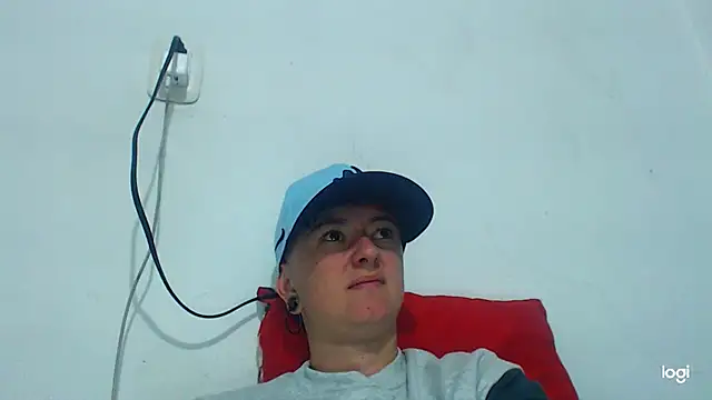 tomboyblue online show from January 2, 2025, 11:27 pm