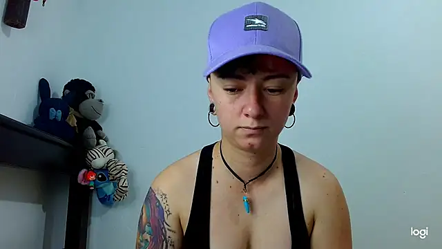 tomboyblue online show from February 18, 2025, 1:33 pm