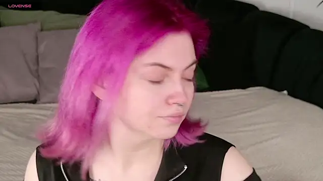 Lisa Adam online show from September 20, 2025, 6:09 pm