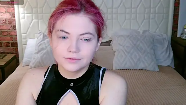 Lisa Adam online show from October 11, 2025, 6:06 pm