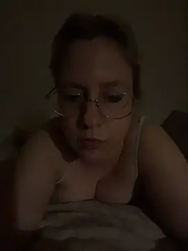 MariaValentine online show from February 7, 2026, 8:56 pm