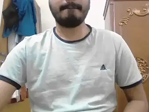 desiboyasif online show from November 1, 2025, 5:15 pm