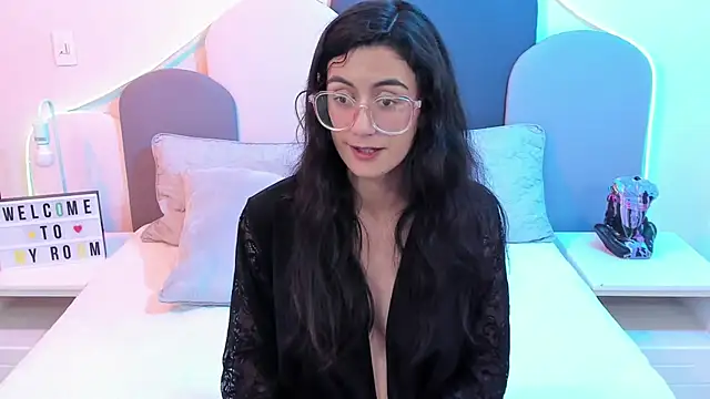 SophieGomez22 online show from March 3, 2025, 11:22 am