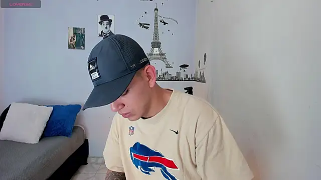 Ares Johnson online show from December 29, 2024, 2:42 pm