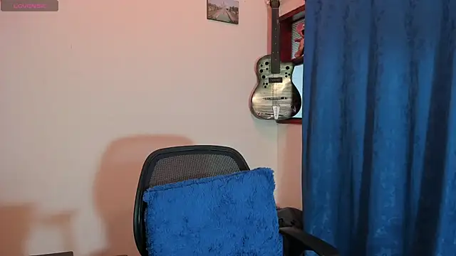 Ares Johnson online show from March 4, 2025, 3:37 pm