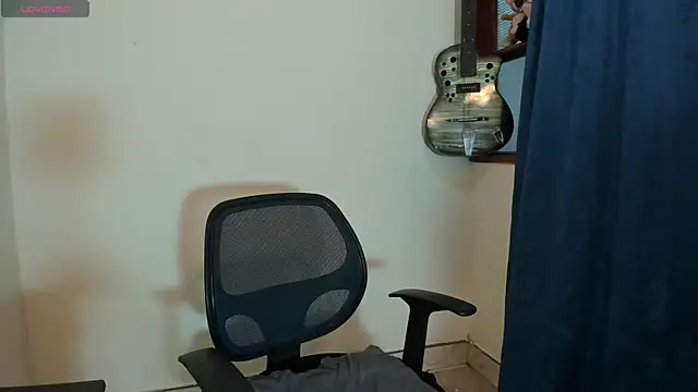 Ares Johnson online show from March 4, 2025, 6:39 pm