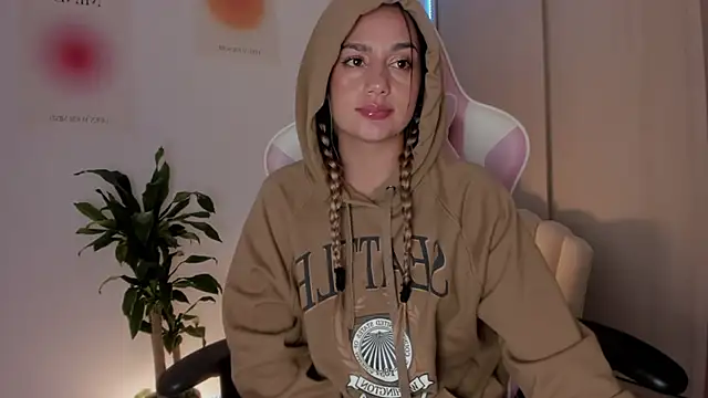 LittleSofia  online show from January 2, 2025, 2:11 am