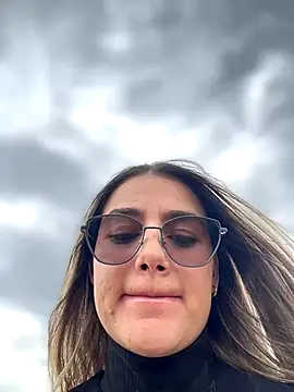 LittleSofia  online show from September 13, 2025, 5:46 pm