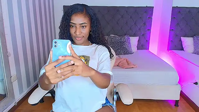 Snapshot of rebeca_cortez_ chatting on January 9, 2025, 3:58 am rebeca cortez online show from January 9, 2025, 3:58 am