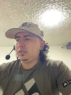 DanielGomez9 online show from February 9, 2026, 4:00 pm