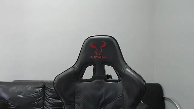 Livia Diaz online show from September 24, 2025, 8:34 pm