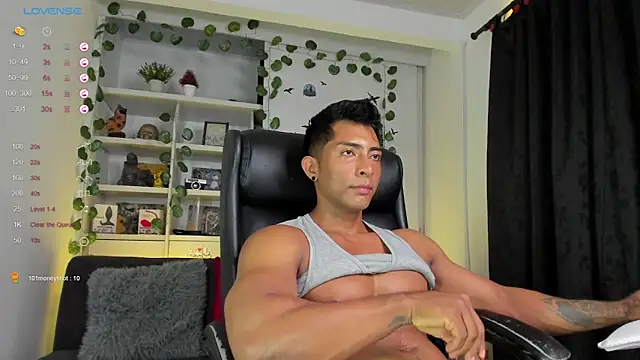 Couple muscle1 online show from January 24, 2025, 1:57 pm
