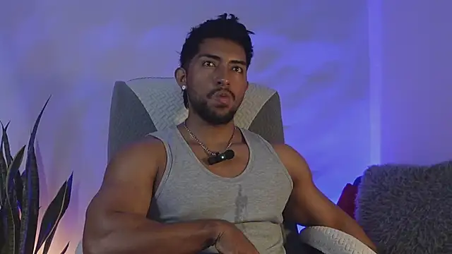 Couple muscle1 online show from April 11, 2026, 7:07 pm