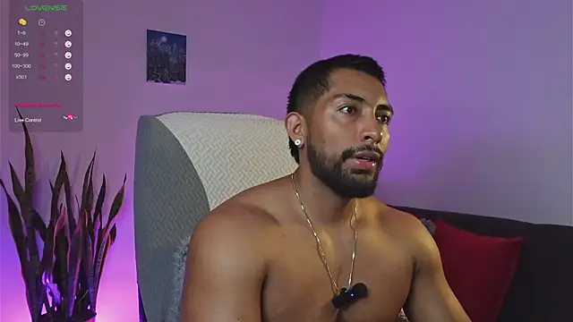 Couple muscle1 online show from May 25, 2026, 11:11 pm