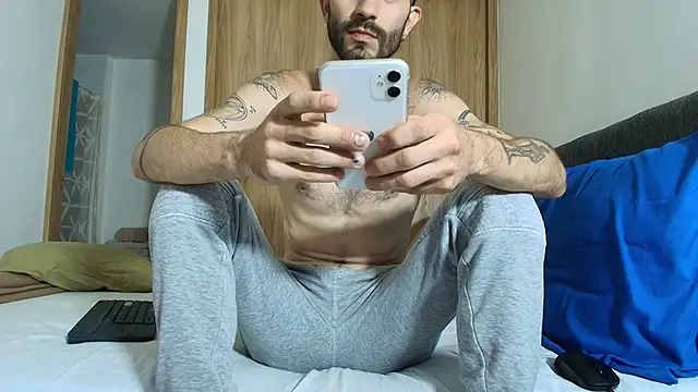 ALEJANDRO BIGCOCK online show from May 16, 2026, 5:01 pm