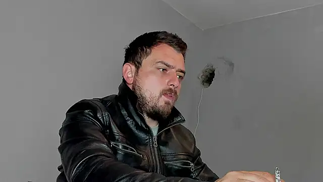 Snapshot of Master_Mark_Wayne chatting on October 26, 2025, 12:11 pm Master Mark Wayne online show from October 26, 2025, 12:11 pm