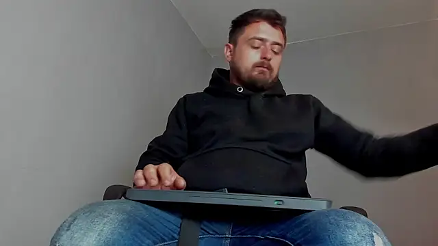 Snapshot of Master_Mark_Wayne chatting on November 12, 2025, 12:27 pm Master Mark Wayne online show from November 12, 2025, 12:27 pm