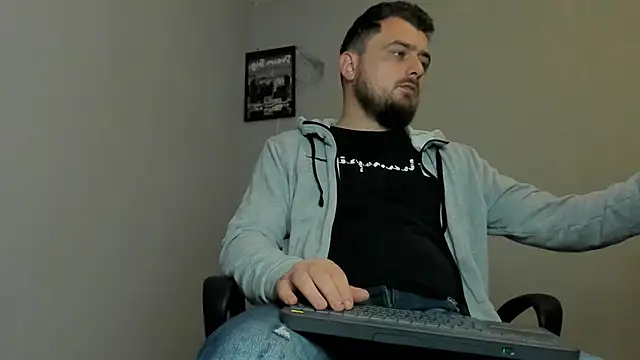 Snapshot of Master_Mark_Wayne chatting on December 4, 2025, 6:27 pm Master Mark Wayne online show from December 4, 2025, 6:27 pm