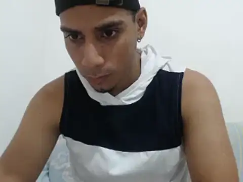 Snapshot of bonehur chatting on February 13, 2025, 10:43 pm bonehur online show from February 13, 2025, 10:43 pm