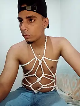 Snapshot of bonehur chatting on March 9, 2025, 9:03 pm bonehur online show from March 9, 2025, 9:03 pm