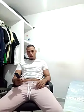 Snapshot of bonehur chatting on September 30, 2025, 10:15 pm bonehur online show from September 30, 2025, 10:15 pm