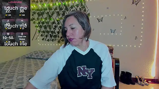 Lady breaks hearts online show from September 11, 2025, 10:37 am