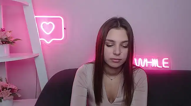 MilanaAngelAs online show from February 16, 2025, 5:37 pm