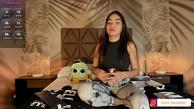 Vicky Palmer online show from December 4, 2024, 6:50 pm