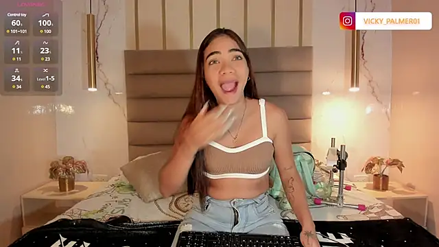 Vicky Palmer online show from January 11, 2025, 7:49 pm