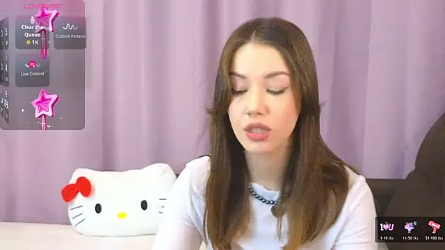 Snapshot of ellie_kramer chatting on April 6, 2026, 9:27 pm ellie kramer online show from April 6, 2026, 9:27 pm